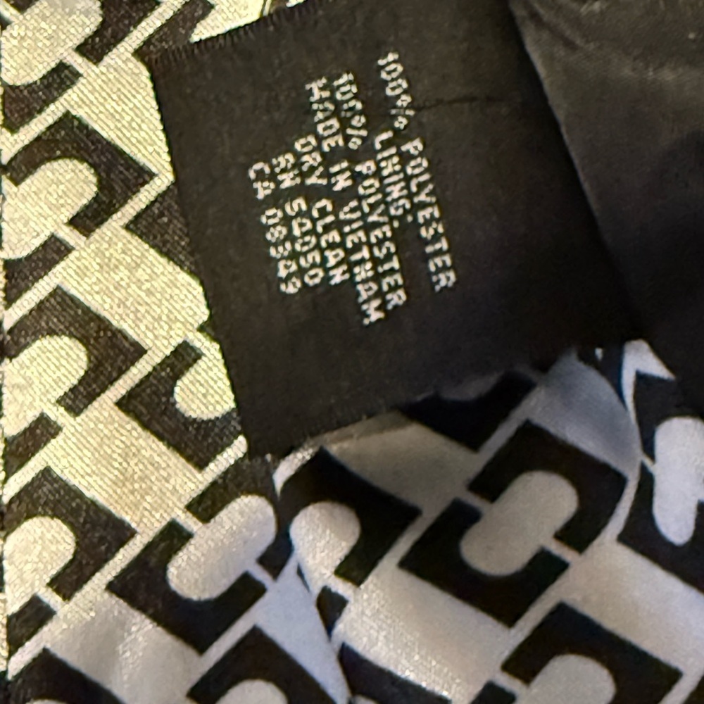 Kasper Black Blazer with Gold Zipper Details - Picture 4 of 6